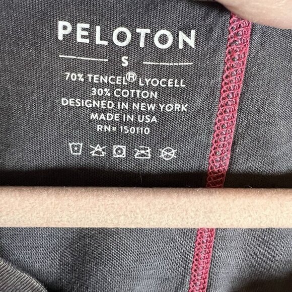 Peloton Distressed Gray Logo Tank Top Women's Size Small Athletic Biking Workout - Picture 6 of 8
